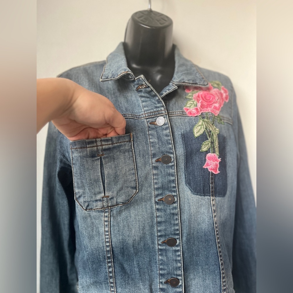 Kut from the Kloth Juko Denim Jacket Flower Embroidery sz L - Picture 5 of 16
